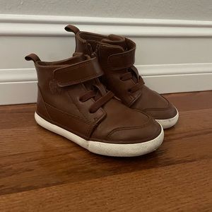 Toddler brown shoes